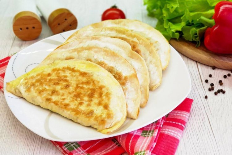 Lavash Chebureki with Cheese and Spinach