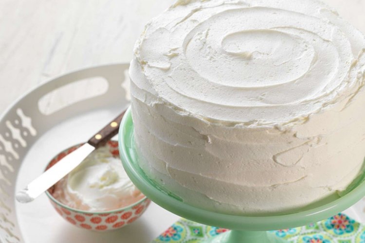Ricotta Cream with Powdered Sugar for Cake