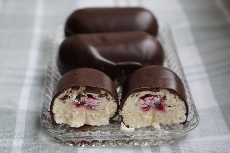 Curd Cheese Bars with Filling