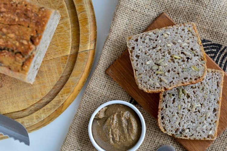 Green Buckwheat Bread with Seeds