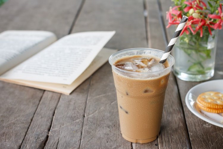 Iced Americano con leche