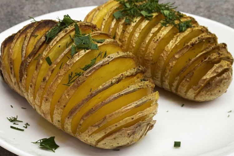 Potatoes with Paprika in Foil on Coals