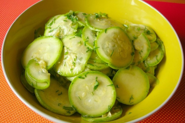 Lightly Salted Zucchini with Lemon Juice