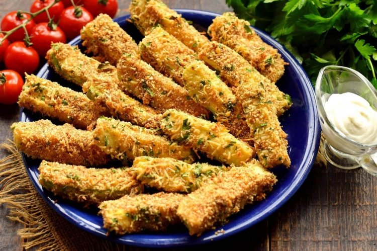 Zucchini Sticks in Cheese Breading with Semolina