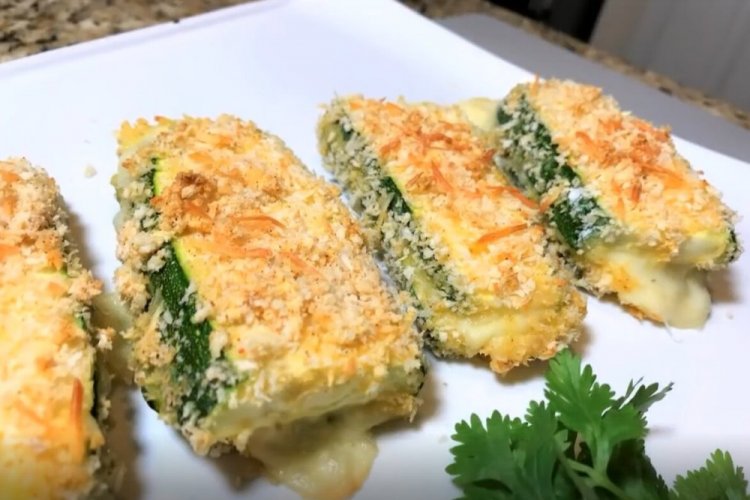 Calabacines crujientes con queso al horno