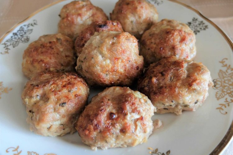 Pork Cutlets without Eggs and Bread in an Air Fryer