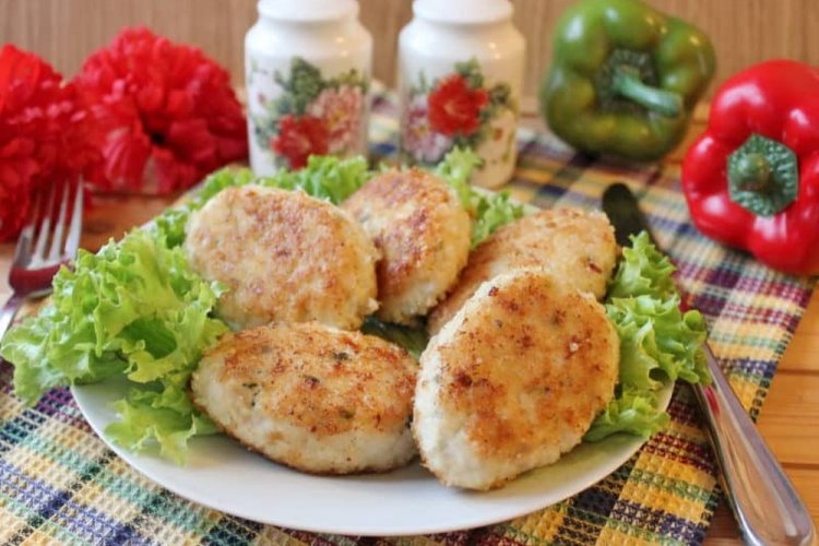Chicken Cutlets with Semolina in an Air Fryer