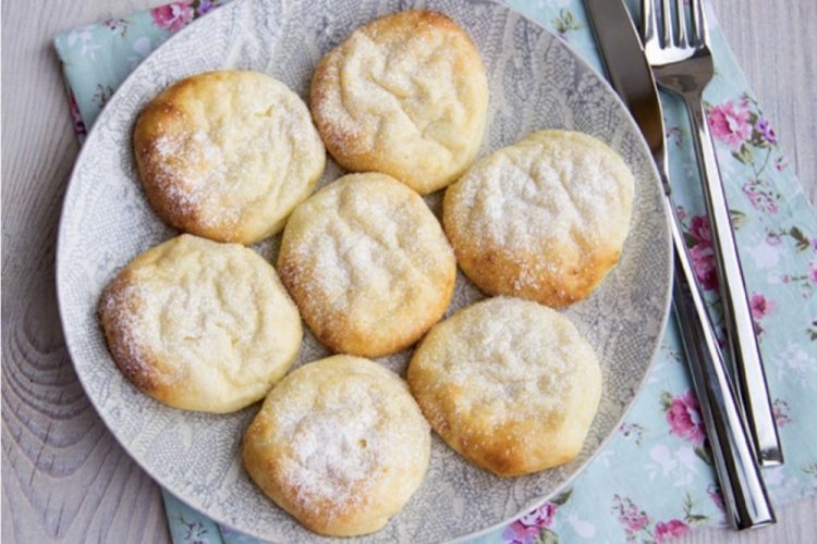 Syrniki with Semolina and Corn Starch in an Air Fryer