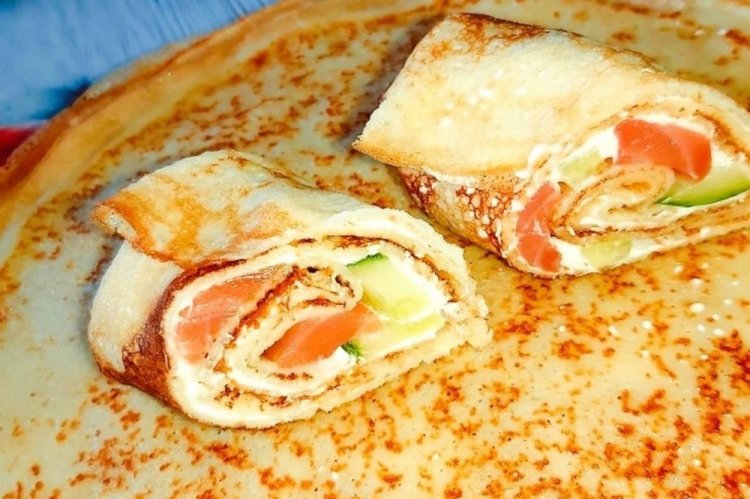 Salmon and Avocado Filling for Pancakes