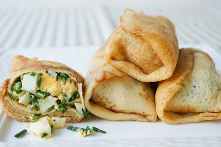 Egg and Green Onion Filling for Pancakes