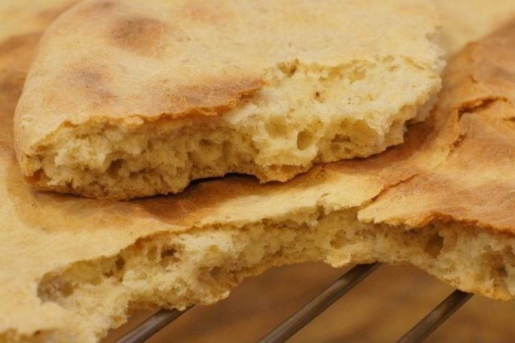Oven-Baked Flatbreads with Whey