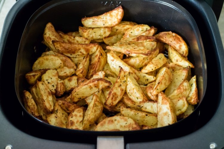 Baked Potatoes in an Air Fryer