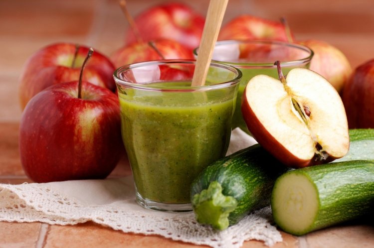 Zucchini and Apple Juice for Winter