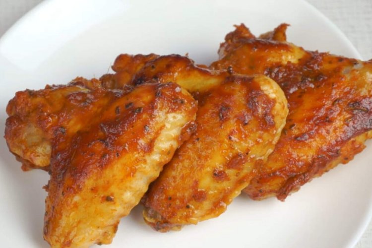 Air Fryer Chicken Wings with Tomato