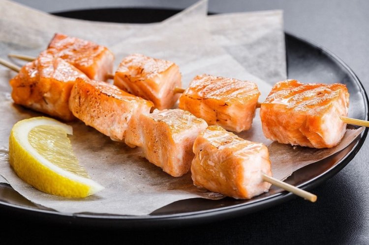Brochetas de trucha en freidora de aire