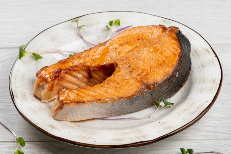Filetes de pescado rojo en freidora de aire