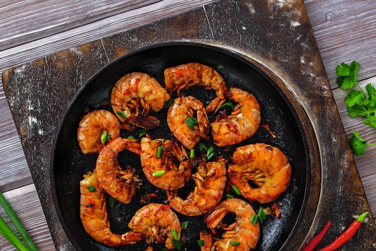 Camarones con salsa de soja en freidora de aire