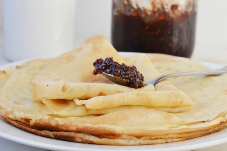 Pancakes on Whey without Eggs