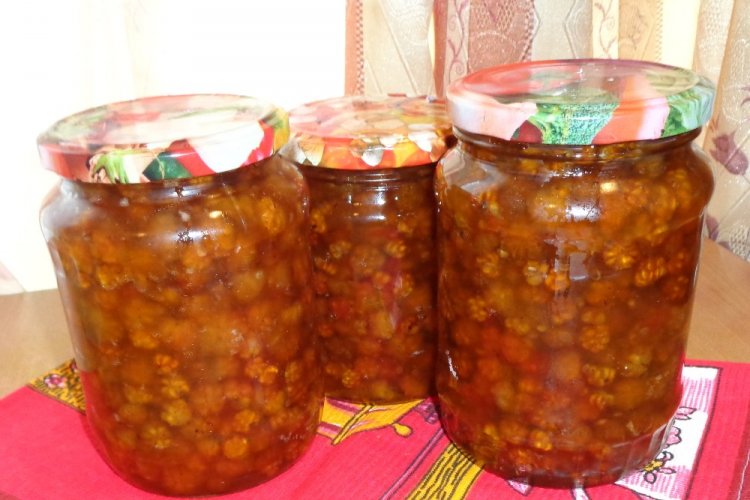 Five-Minute Cloudberry Jam without Water for Winter