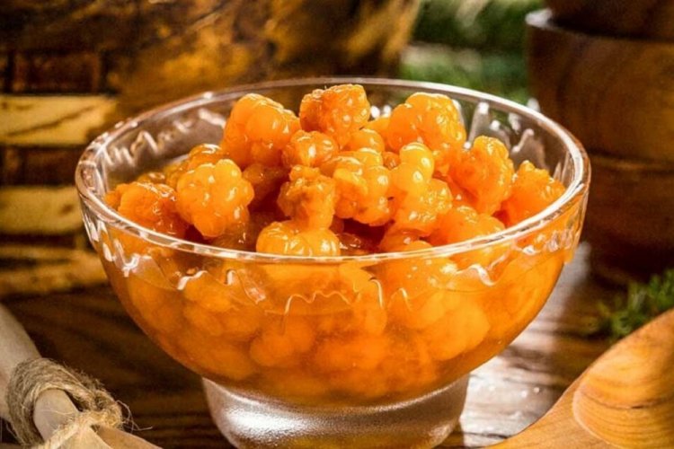 Cloudberry Jam with White Wine