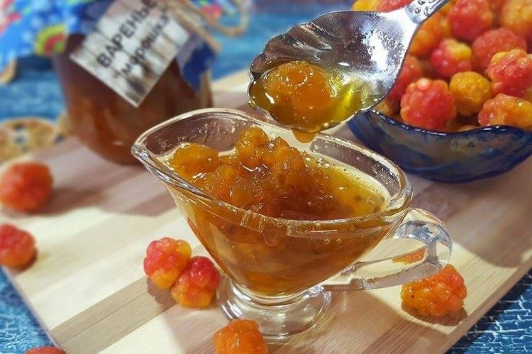 Quick Cloudberry Jam