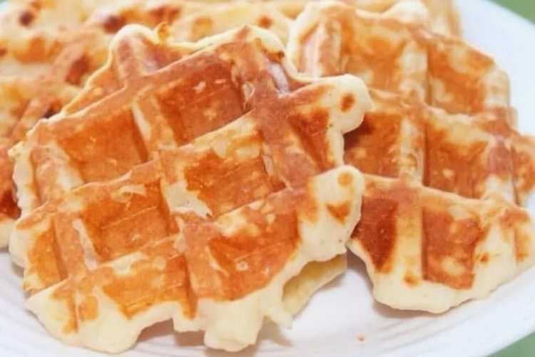 Rice Flour Cheese Waffles