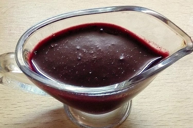 Salsa de jostaberry con especias