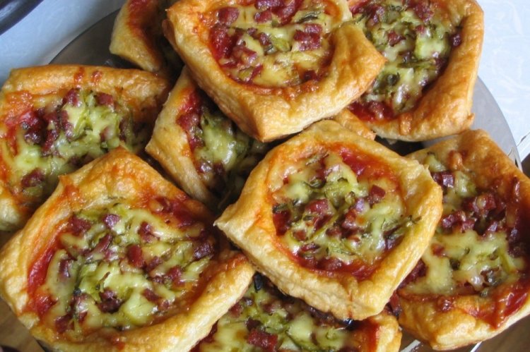 Mini Pizzas from Puff Pastry
