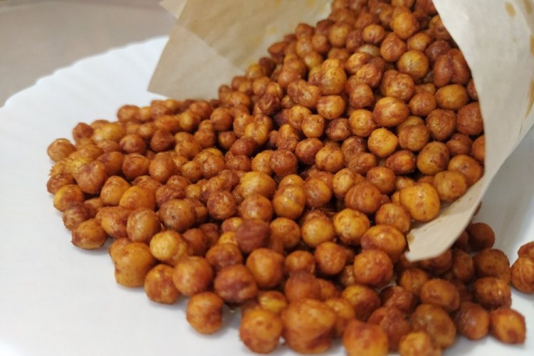 Crispy Chickpeas with Paprika