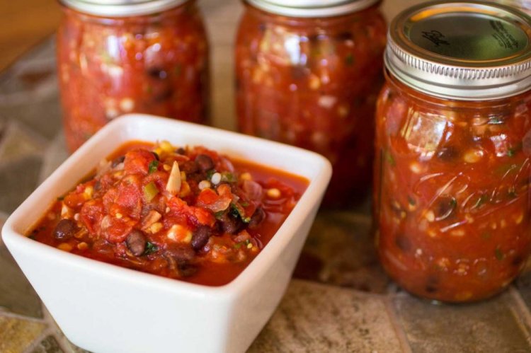 Lobio with Tomatoes and Red Beans without Vinegar for Winter