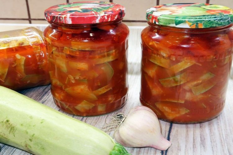 Zucchini Salad in Tomato Sauce without Vinegar for Winter