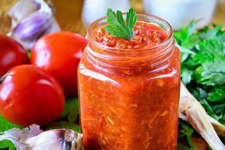 Horseradish Sauce with Apple Cider Vinegar for Winter
