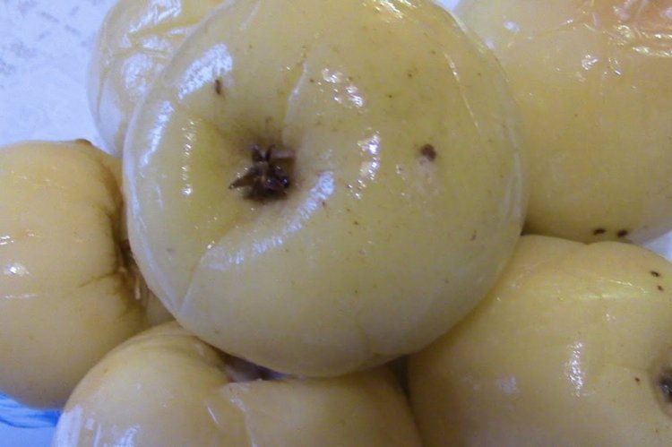 Soaked Apples with Malt
