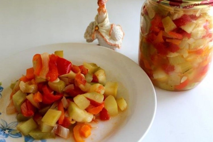Zucchini and Apple Salad for Winter