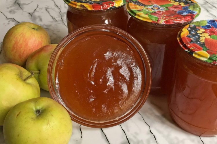 Apple Butter for Winter