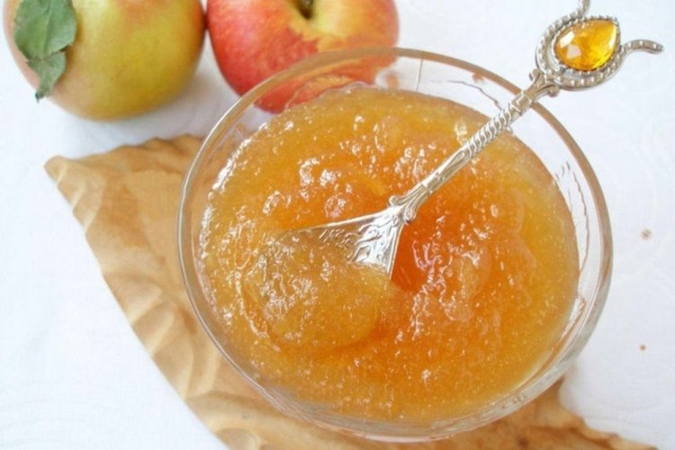 Apple and Ginger Jam for Winter