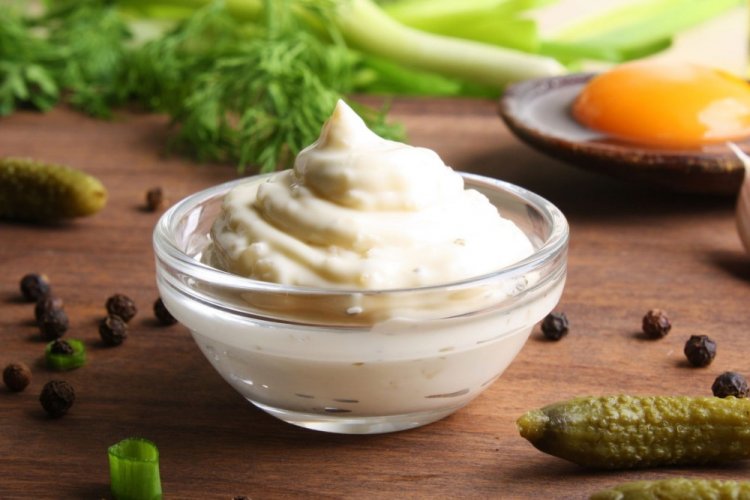 Sour Cream Sauce with Pickled Cucumbers