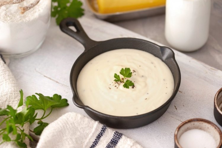 Sour Cream Béchamel Sauce