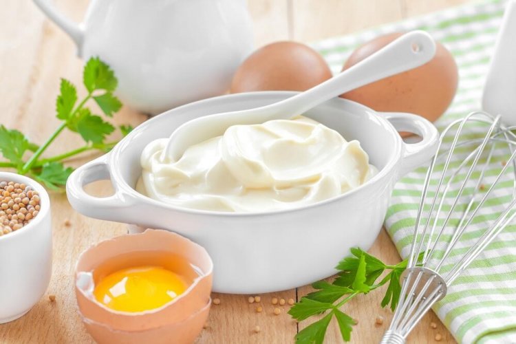 Sour Cream Sauce Instead of Mayonnaise
