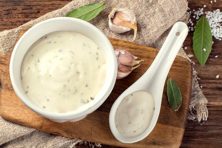 Cream Sauce with Garlic and Herbs de Provence