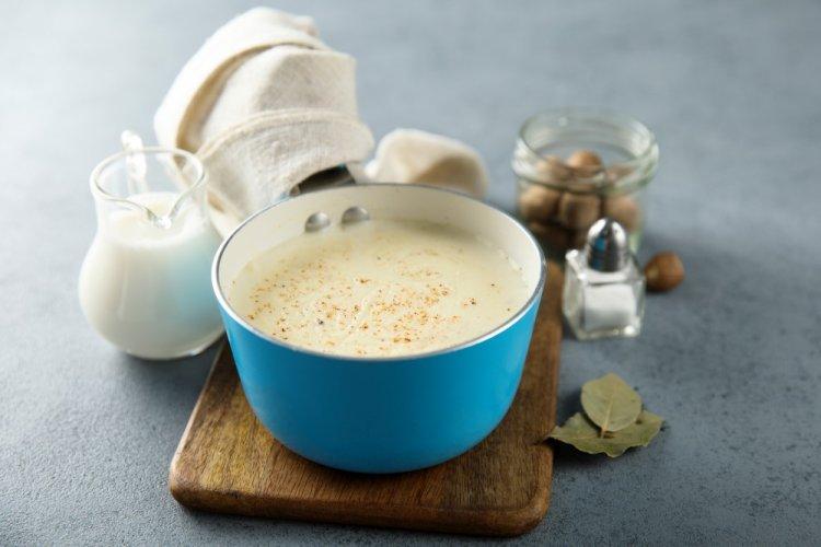 Cream Sauce with Lemon and Parsley