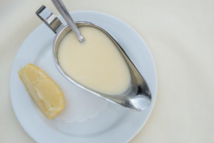 Polish Cream Sauce with Eggs