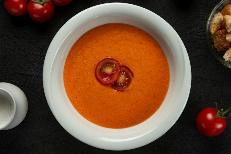 Cream Sauce with Tomatoes