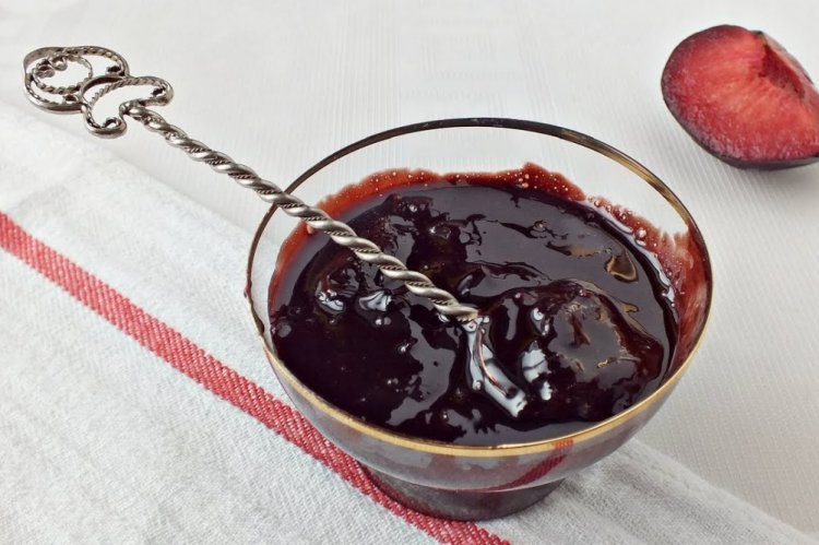 Prune Jam with Cocoa for Winter