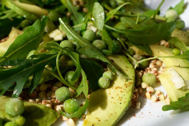 Salad with Green Buckwheat and Raw Mushrooms