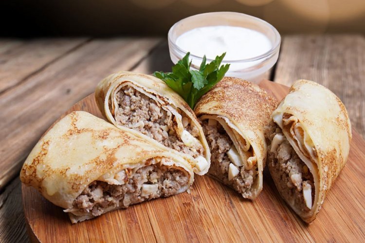 With Meat, Egg, and Onion