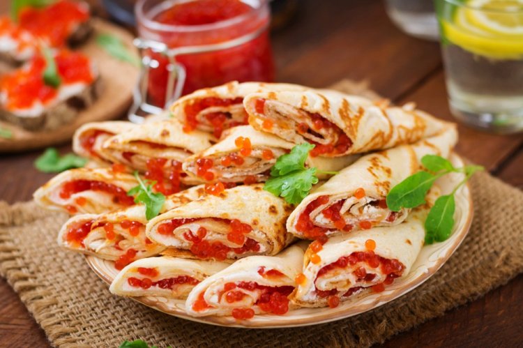 Cottage Cheese and Red Caviar Filling for Pancakes