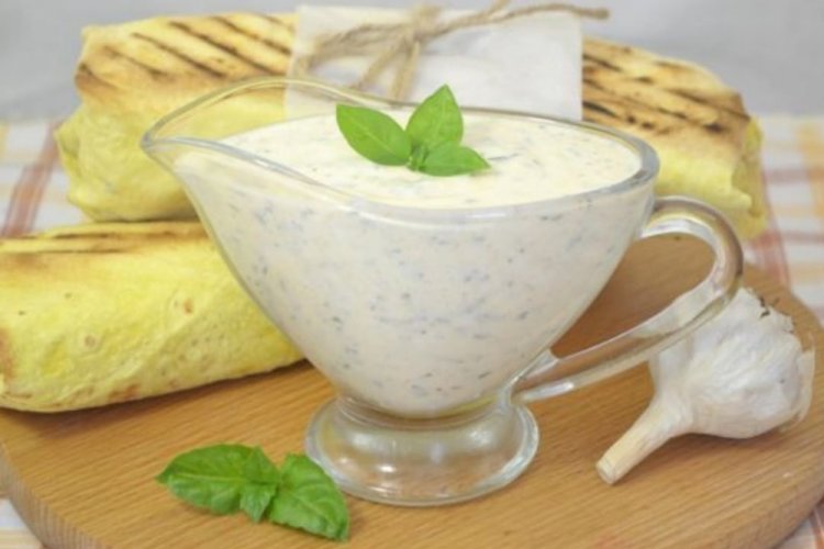 Salsa de ajo con kéfir