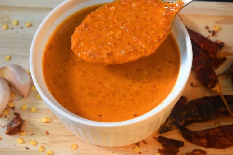 Salsa de chile saludable para shawarma