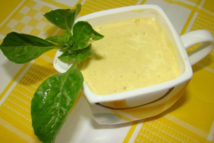Salsa de queso saludable para shawarma